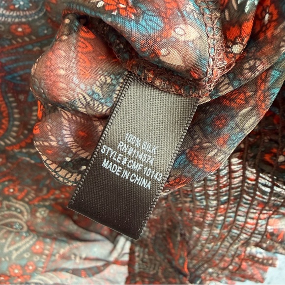Pleione 100% Silk Paisley Smocked Waist Blouse Large Nordstrom Boho Peplum Top - Picture 8 of 13
